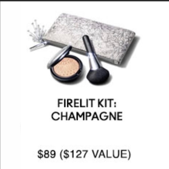 New MAC Firelit Kit Makeup Gift Set, Champagne - Picture 5 of 11